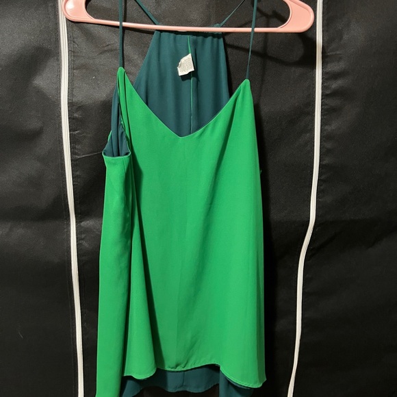 Express Reversible TankTop - Picture 5 of 5